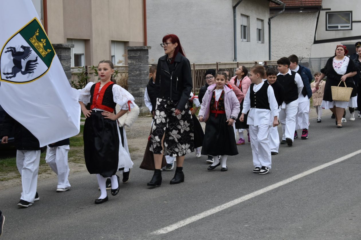 DAN PALINOVCA MIMOHOD (5) DAN PALINOVCA MIMOHOD (5)