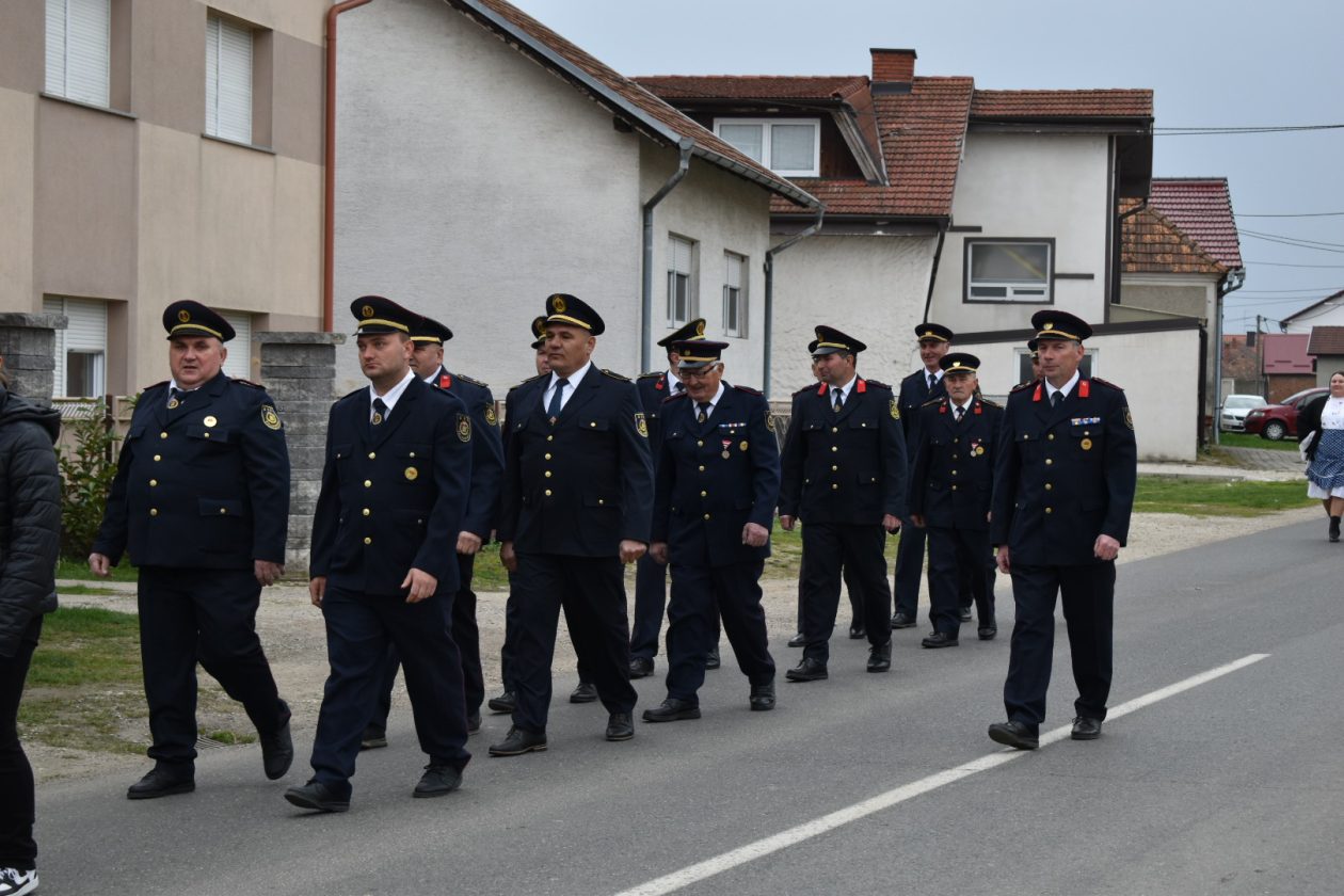 DAN PALINOVCA MIMOHOD (9) DAN PALINOVCA MIMOHOD (9)