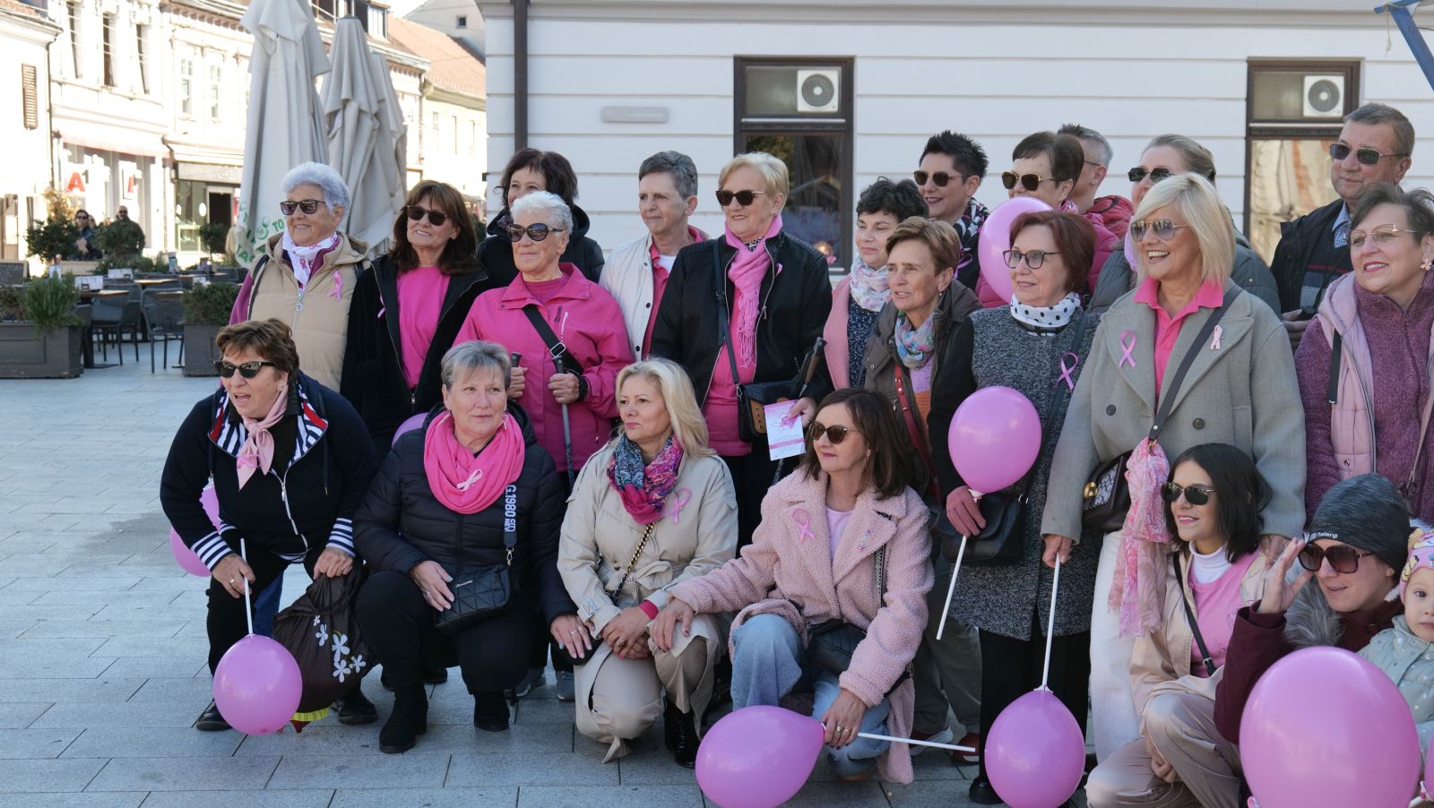 DAN RUŽIČASTE VRPCE Čakovčanke hodale za prevenciju i poručile Odlazak na pregled spašava život (20) DAN RUŽIČASTE VRPCE Čakovčanke hodale za prevenciju i poručile Odlazak na pregled spašava život (20)