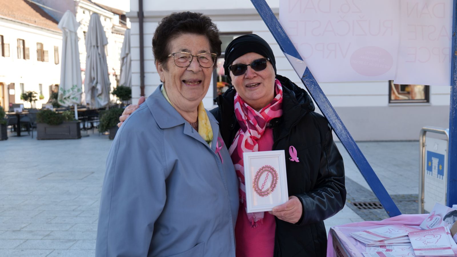 DAN RUŽIČASTE VRPCE Čakovčanke hodale za prevenciju i poručile Odlazak na pregled spašava život (3) DAN RUŽIČASTE VRPCE Čakovčanke hodale za prevenciju i poručile Odlazak na pregled spašava život (3)