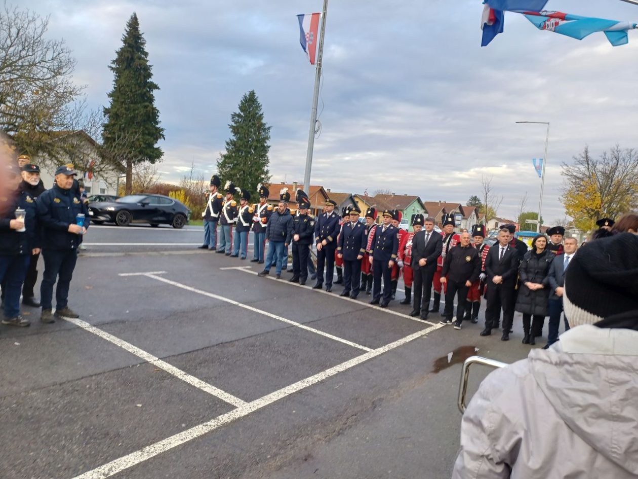 DAN SJEĆANJA U MEĐIMURJU Emotivna komemoracija za žrtve Vukovara i Škabrnje (23)