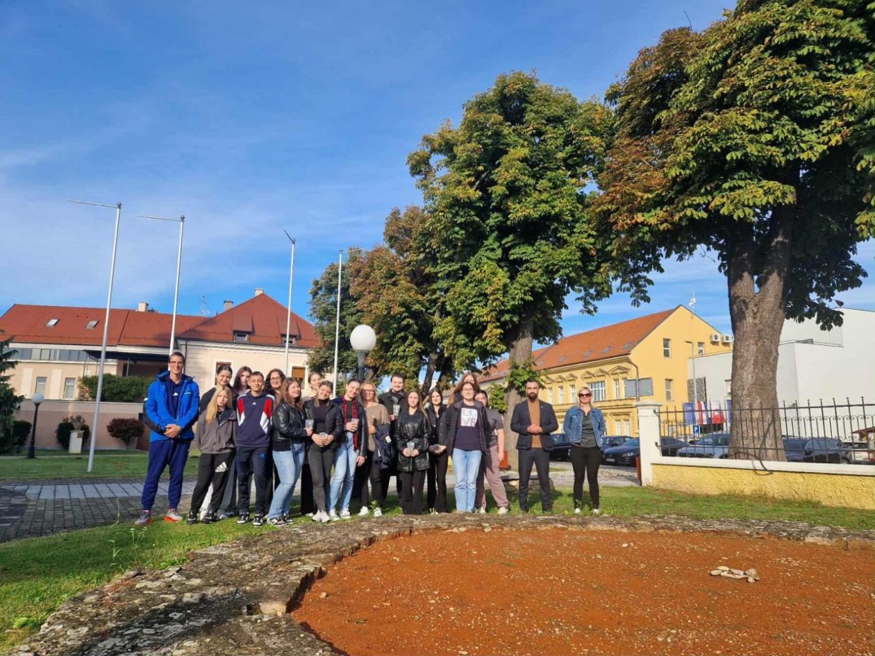 DANI EU BAŠTINE Tragovi prošlosti postali učionica za učenike Srednje škole Prelog (9)