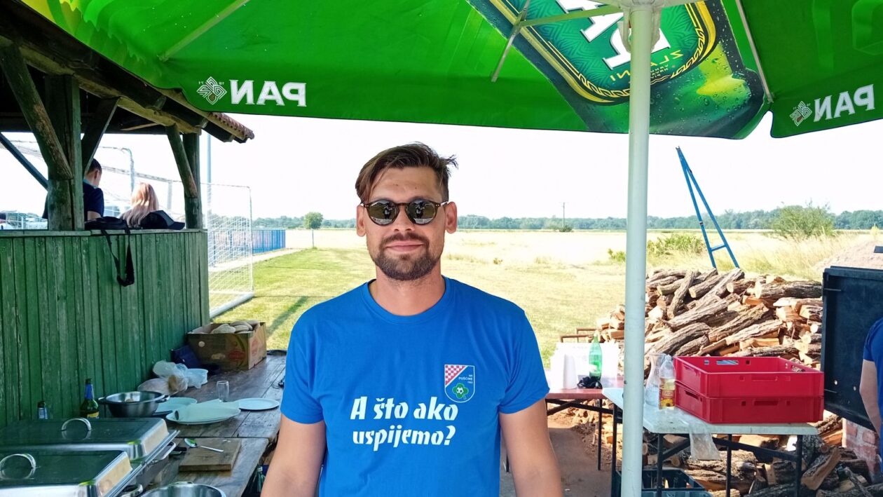 DARKO GRUBIĆ I KARLO LEVANIĆ Zasukali smo rukave i pečemo čevape za 600 ljudi (3)