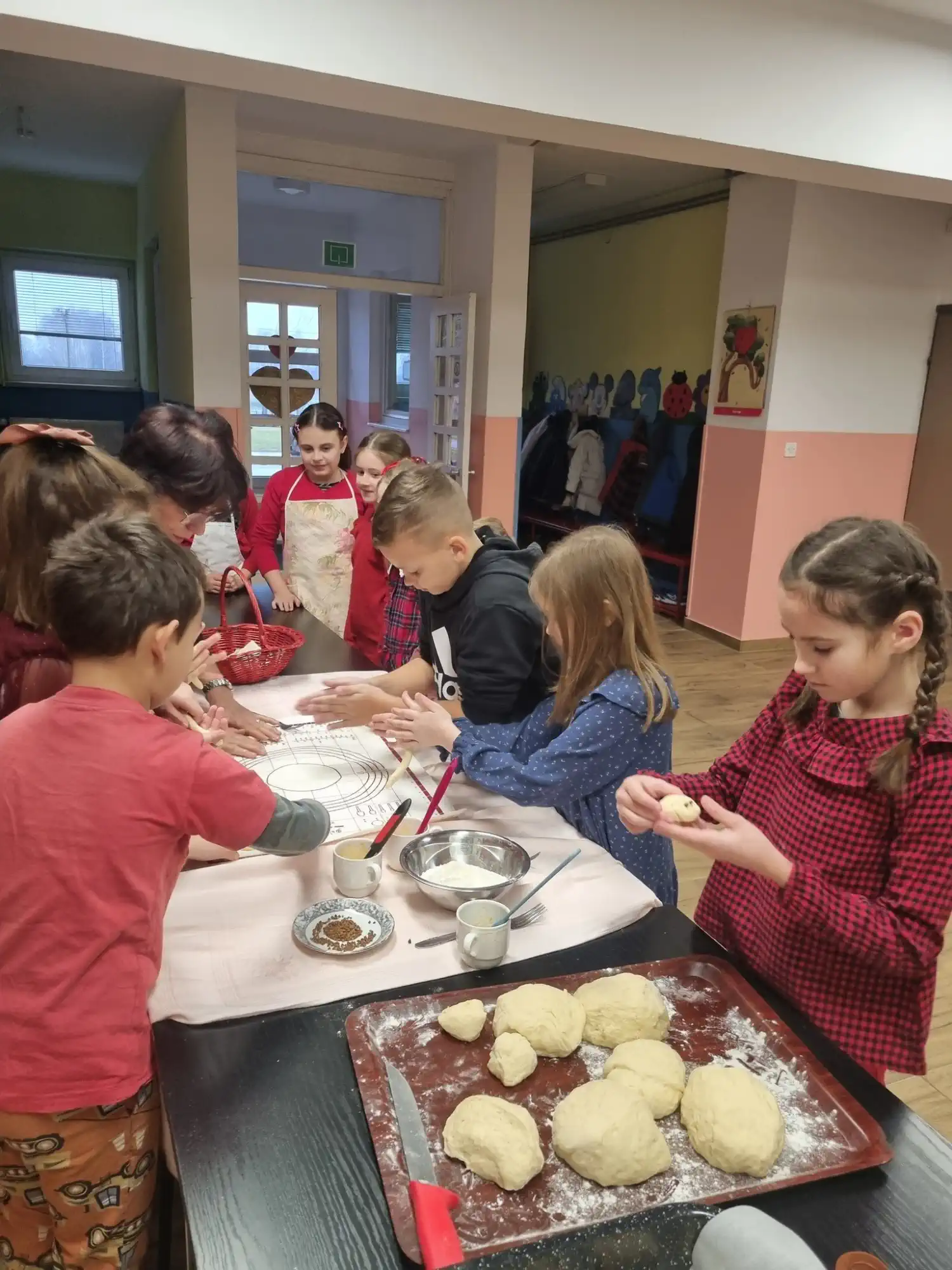 DEKANOVEC Ftičeki se ženiju – učenici Područne škole Florijana Andrašeca oživjeli stari međimurski običaj (6) DEKANOVEC Ftičeki se ženiju – učenici Područne škole Florijana Andrašeca oživjeli stari međimurski običaj (6)