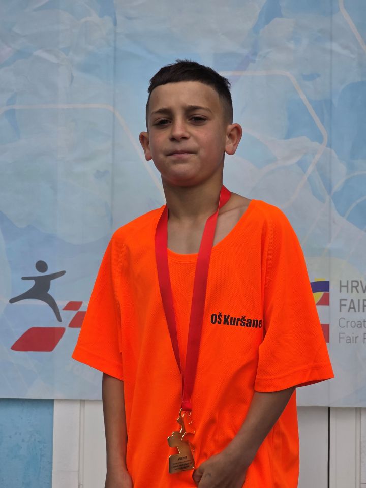 DEVET MEDALJA Učenici OŠ Kuršanec briljirali na državnom prvenstvu u Poreču (12)