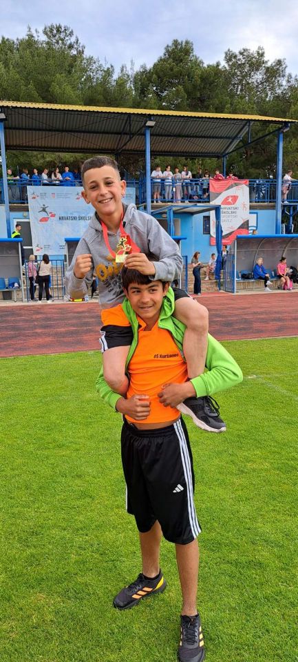 DEVET MEDALJA Učenici OŠ Kuršanec briljirali na državnom prvenstvu u Poreču (7)