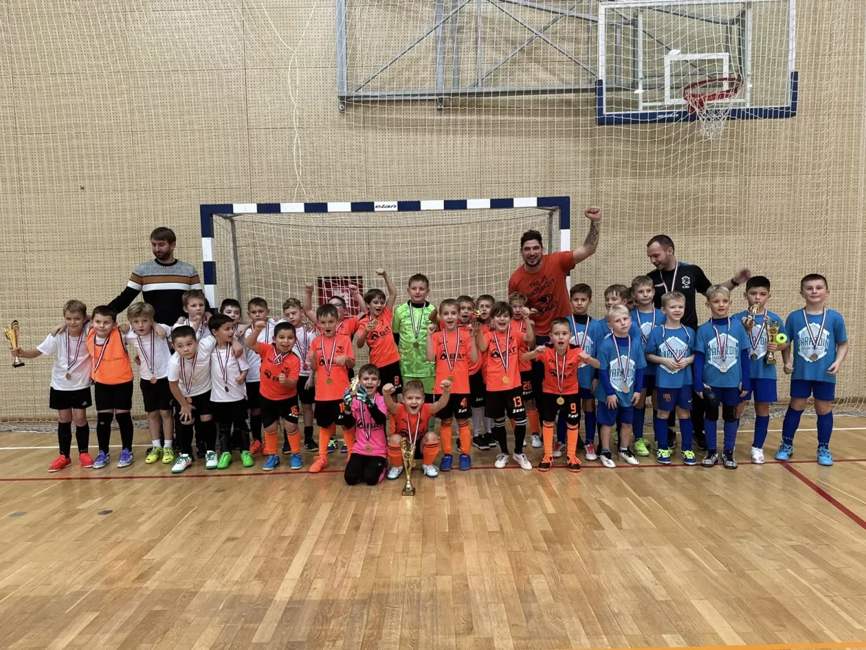 DINAMO-ZELENKO-BAT (14)