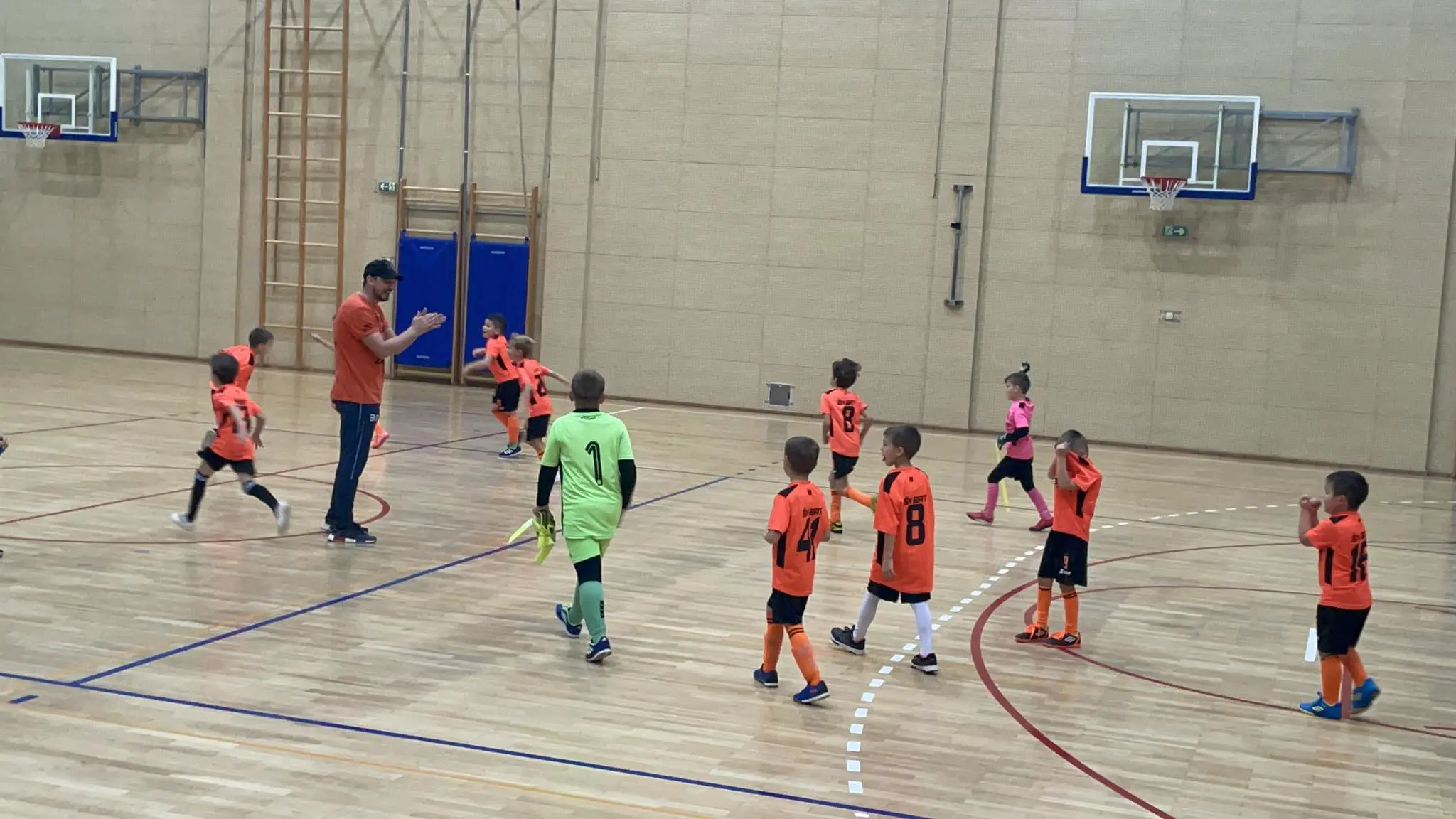 DINAMO-ZELENKO-BAT (15)