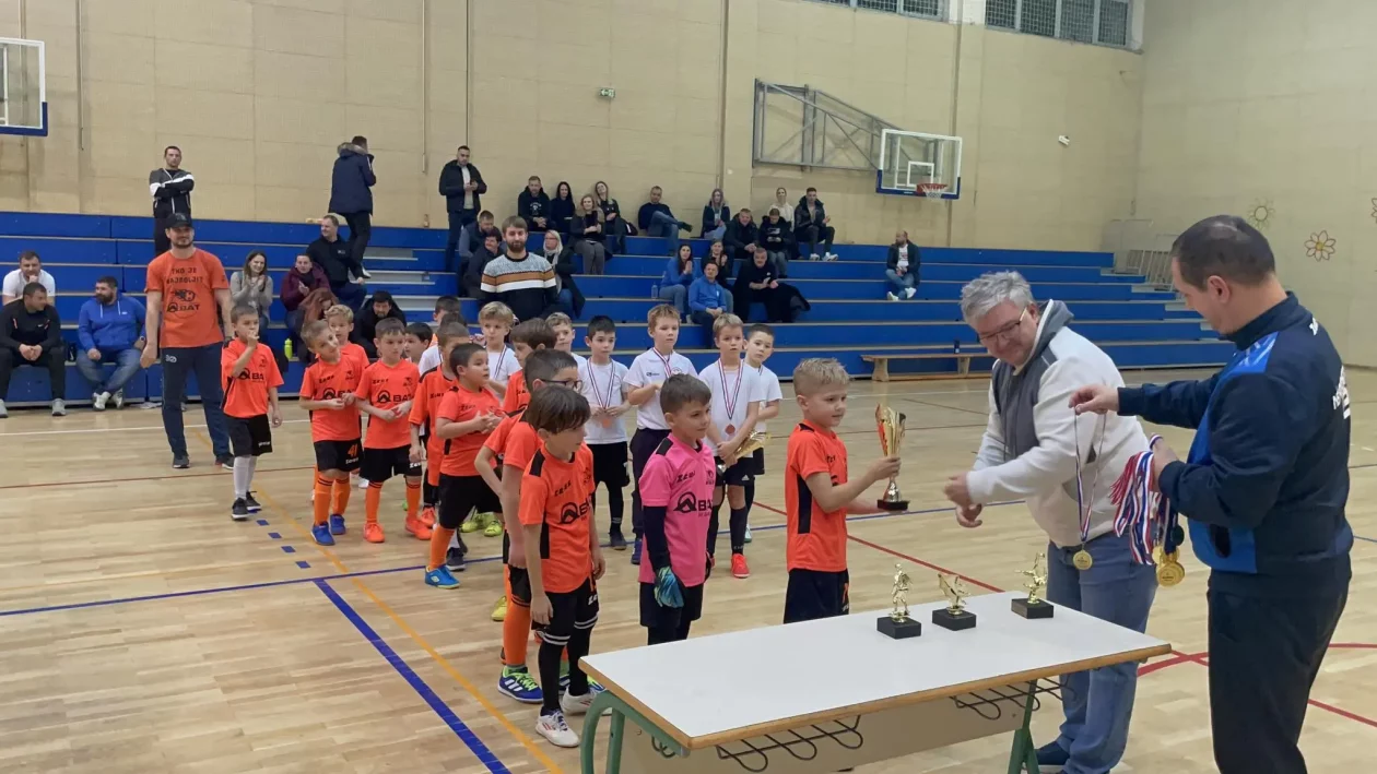 DINAMO-ZELENKO-BAT (7)