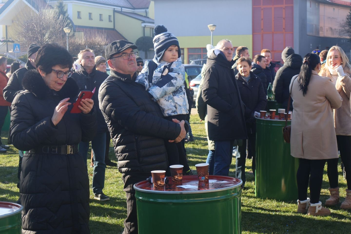 DJEČJI DOČEK Veselo podne u Mačkovcu slavi se ispred Društvenog doma (29)