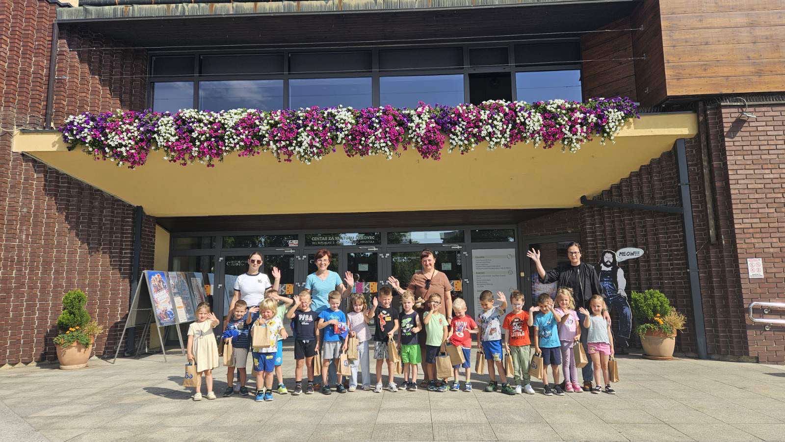 DJEČJI VFRTIĆ DJEČKJA MAŠTA (3) DJEČJI VFRTIĆ DJEČKJA MAŠTA (3)