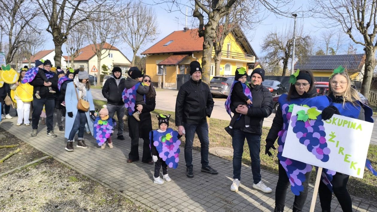 DJEČJI VRTIĆ FIJOLICA – fašnik (13) DJEČJI VRTIĆ FIJOLICA – fašnik (13)