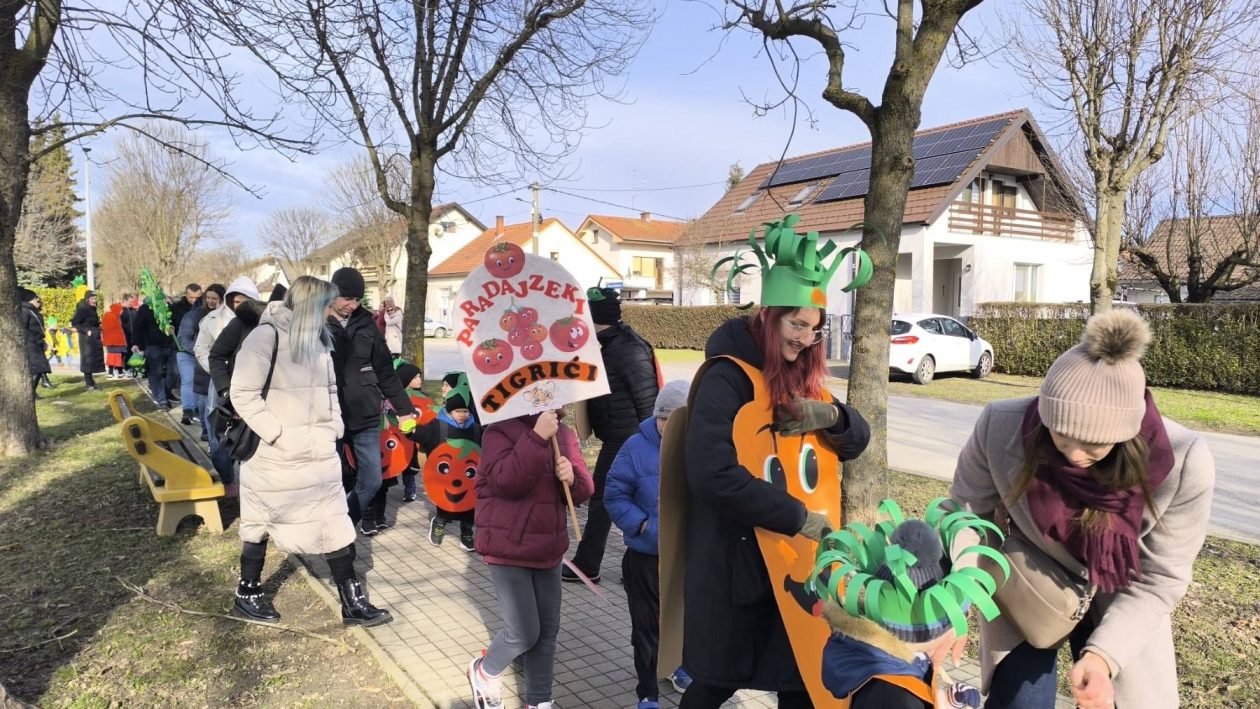 DJEČJI VRTIĆ FIJOLICA – fašnik (14) DJEČJI VRTIĆ FIJOLICA – fašnik (14)