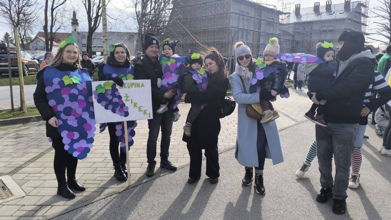 DJEČJI VRTIĆ FIJOLICA – fašnik (2) DJEČJI VRTIĆ FIJOLICA – fašnik (2)