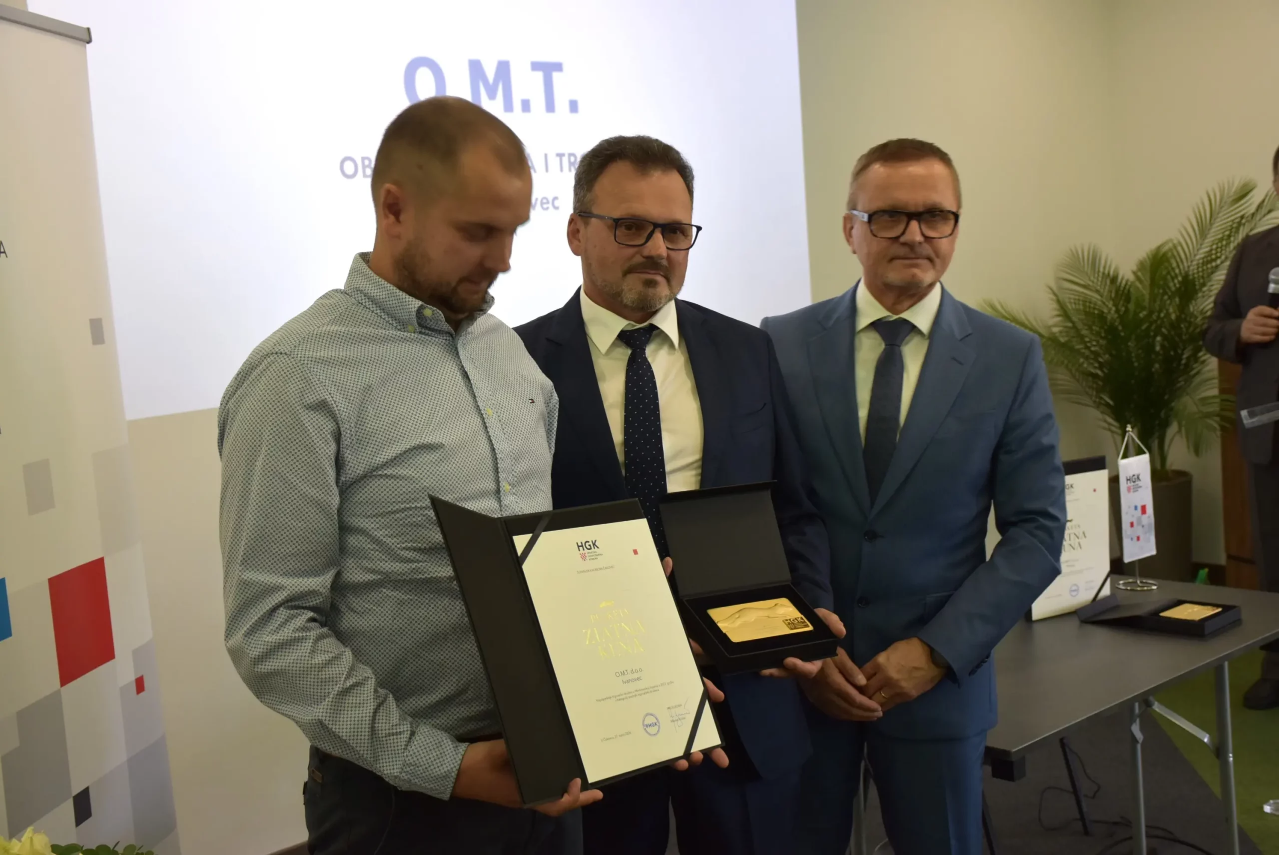 DODJELA PLAKETA Zlatna kuna skočila u ruke Kometu, Cetitecu i O.M.T (7) DODJELA PLAKETA Zlatna kuna skočila u ruke Kometu, Cetitecu i O.M.T (7)