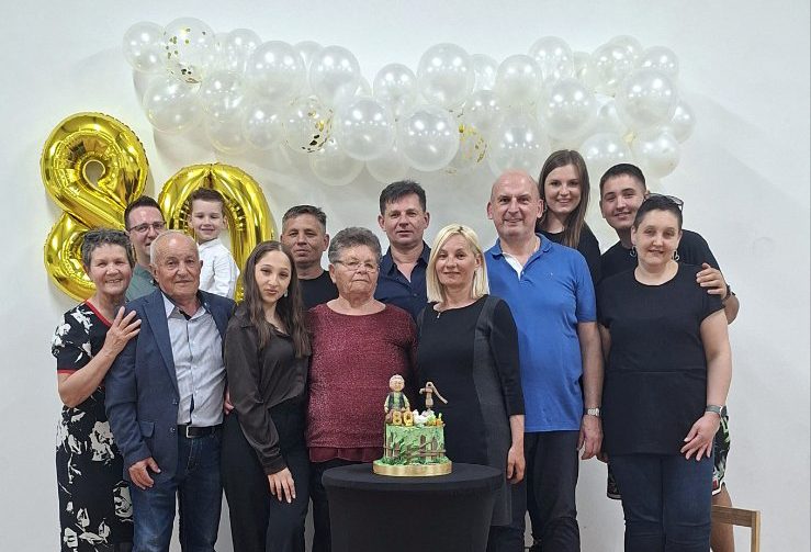 DOMAŠINEC Amalija Haček (4)