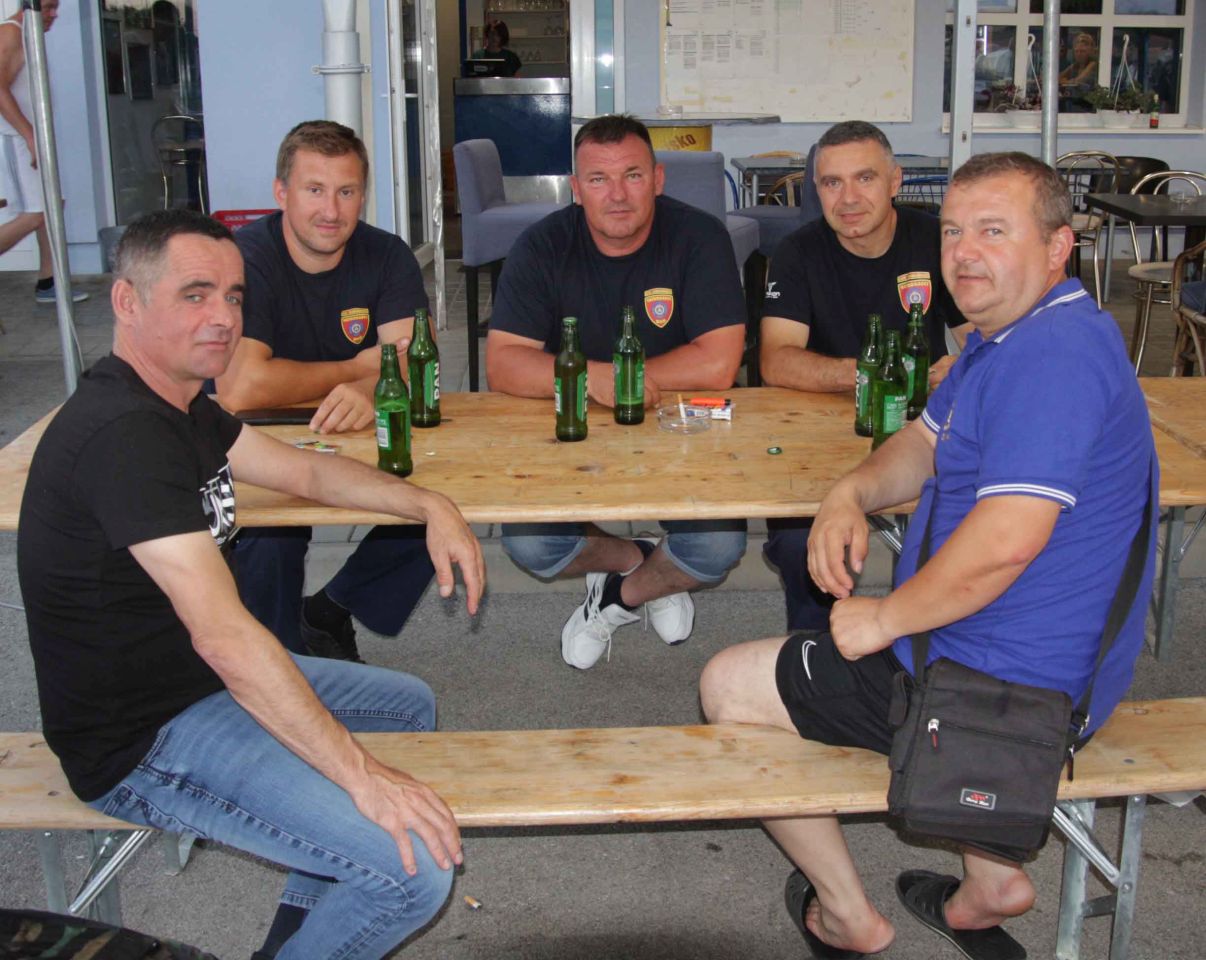 DOMAŠINEC Gornji kraj pobjednik uličnog turnira, a Luka Marodi najbolji igrač večeri (2) DOMAŠINEC Gornji kraj pobjednik uličnog turnira, a Luka Marodi najbolji igrač večeri (2)