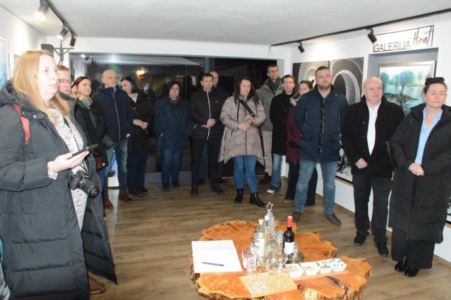 DONJA DUBRAVA Dani dobravske baštine posvećeni dramskoj i likovnoj umjetnosti (7) DONJA DUBRAVA Dani dobravske baštine posvećeni dramskoj i likovnoj umjetnosti (7)