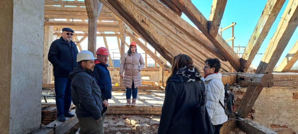 DONJA DUBRAVA Palača međimurske popevke dobiva novi sjaj – radovi u punom jeku! (2) DONJA DUBRAVA Palača međimurske popevke dobiva novi sjaj – radovi u punom jeku! (6)