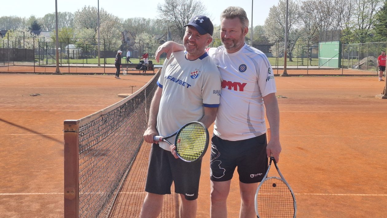 DONJA DUBRAVA humanitarni teniski turnir (15) DONJA DUBRAVA humanitarni teniski turnir (15)