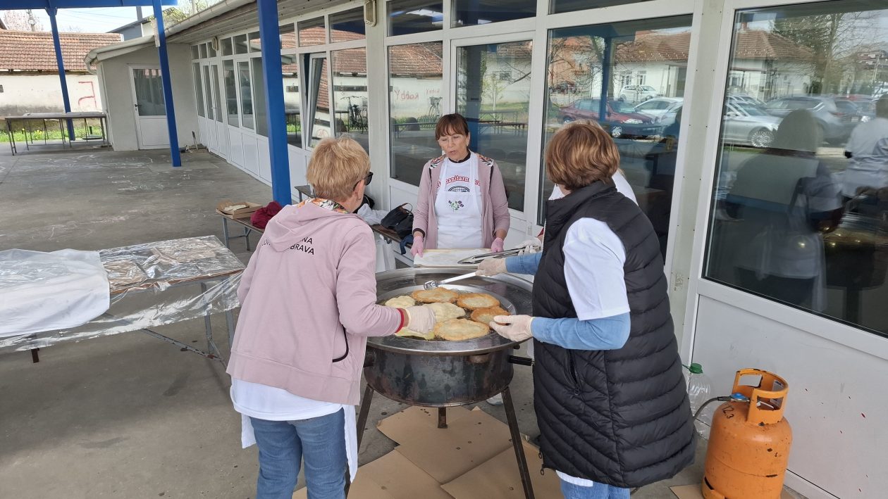 DONJA DUBRAVA humanitarni teniski turnir (9) DONJA DUBRAVA humanitarni teniski turnir (9)