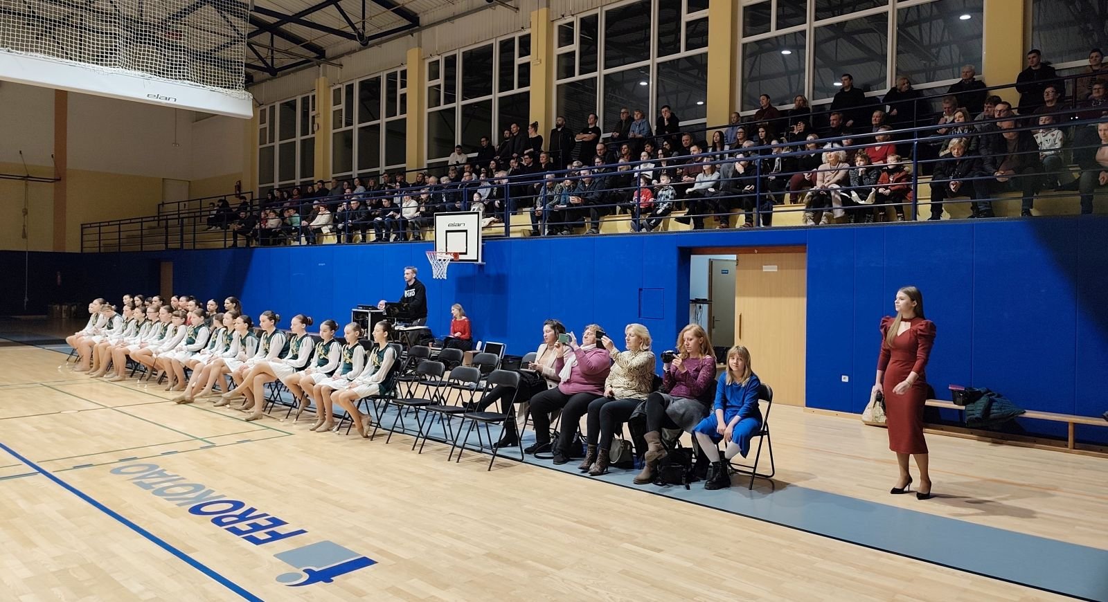 DONJI KRALJEVEC Tradicionalni božićno-novogodišnji koncert ispunio dvoranu OŠ Donji Kraljevec (2)