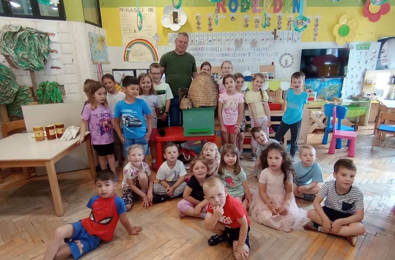 DONJI VIDOVEC Djeca iz DV Klinčec učila o važnosti pčelarstva (13)