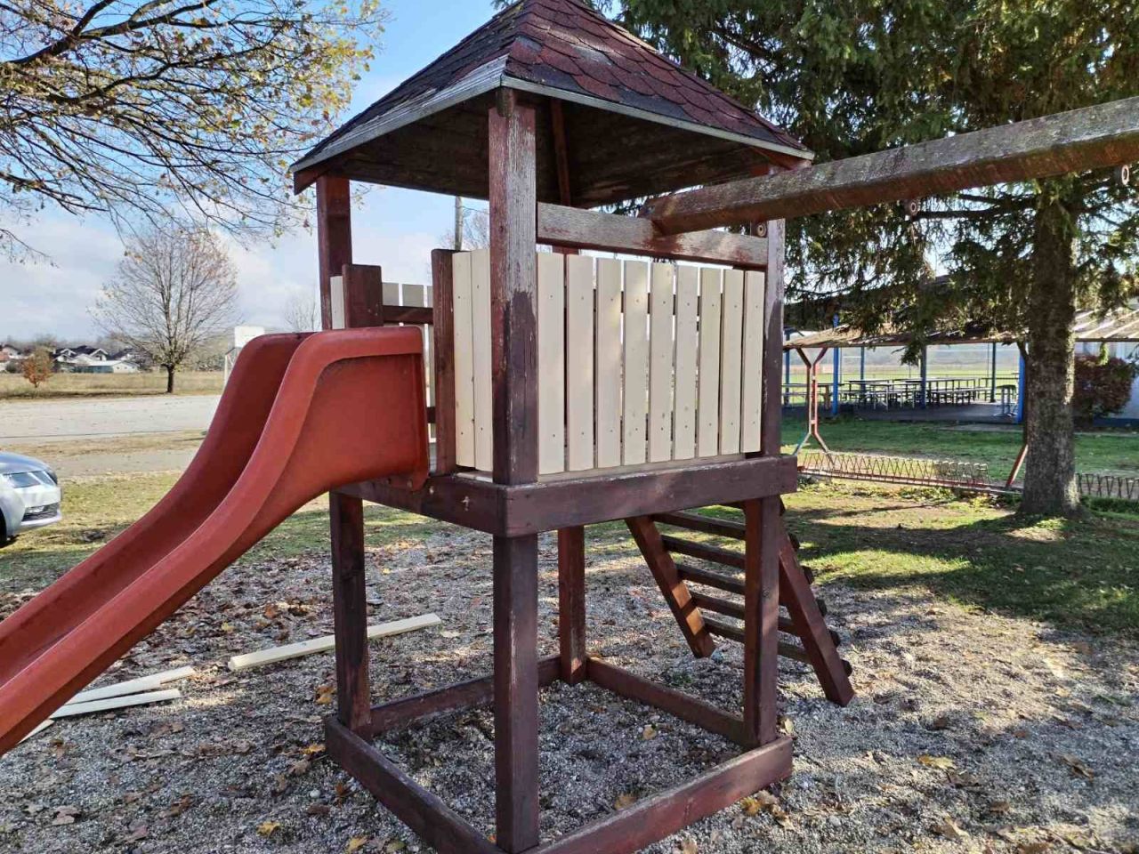 DONJI VIDOVEC Obnovljeno je dječje igralište NK Vidovčan (2) DONJI VIDOVEC Obnovljeno je dječje igralište NK Vidovčan (2)