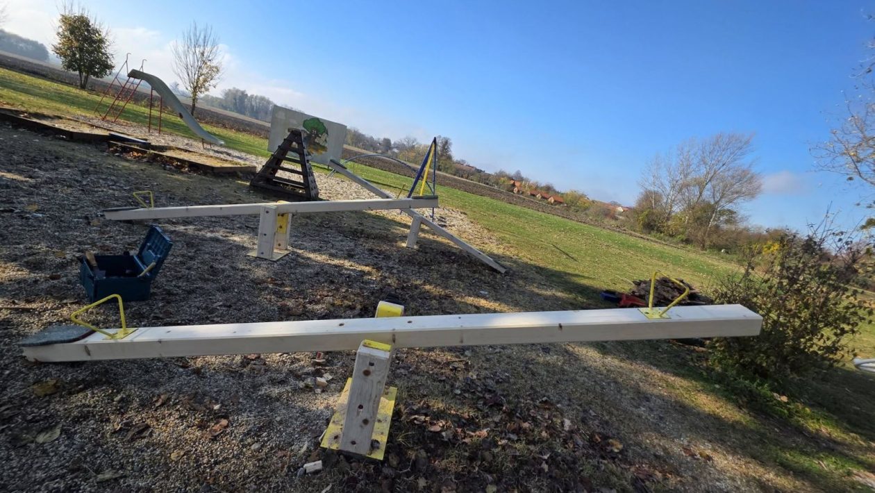 DONJI VIDOVEC Obnovljeno je dječje igralište NK Vidovčan (8)