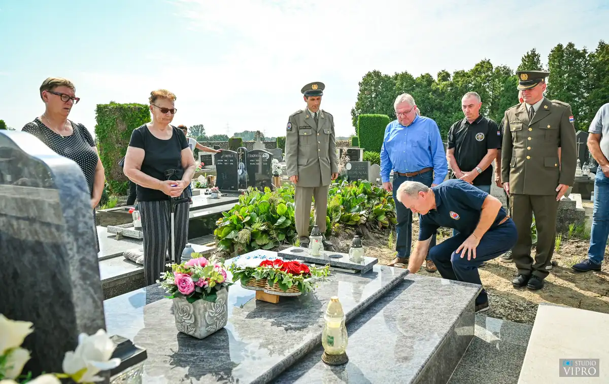 DRAŠKOVEC Grad Prelog obilježio godišnjicu smrti hrvatskog branitelja Krešimira Madića đ (3)