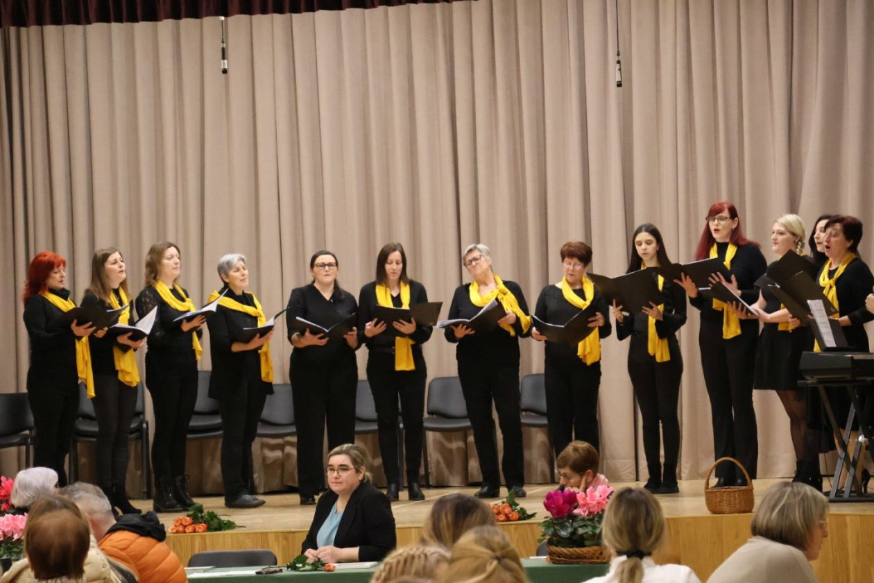 DRUŠTVO ŽENA SVETA MARIJA Marina Orehovec nova predsjednica nakon 15 godina Gordane Hunjadi (46)