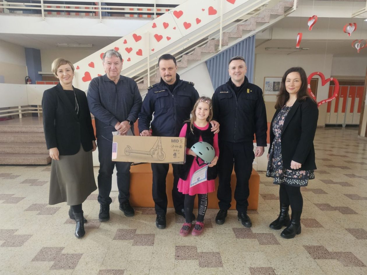 DRŽAVNA PRVAKINJA Mia Mikec osvojila prvo mjesto na „Prometnoj učilici“ (2)