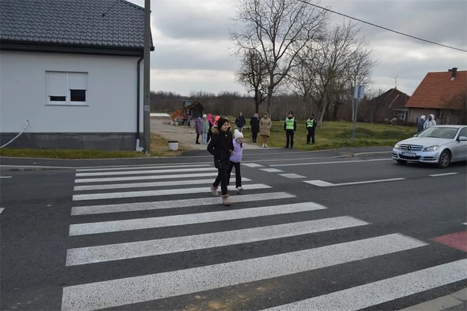 DSC_0008 (1) DSC_0008 (1)