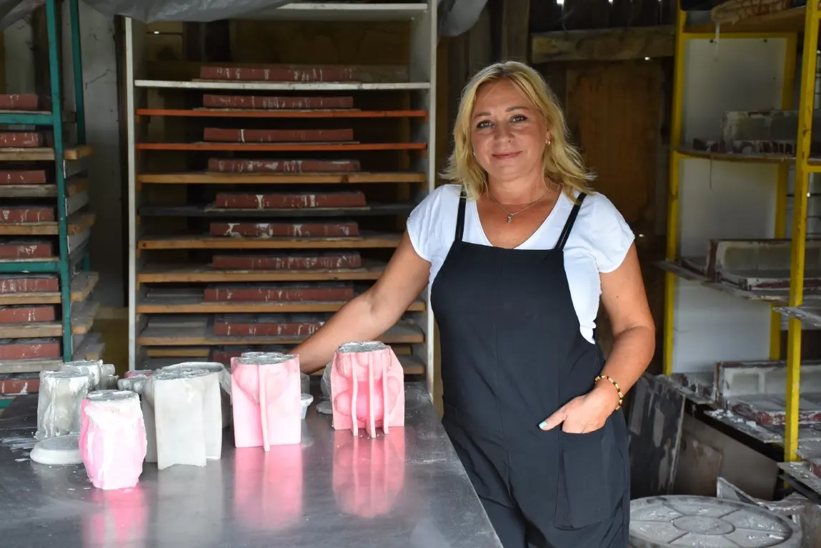 DSC_0054 (Medium) DSC_0054 (Medium)