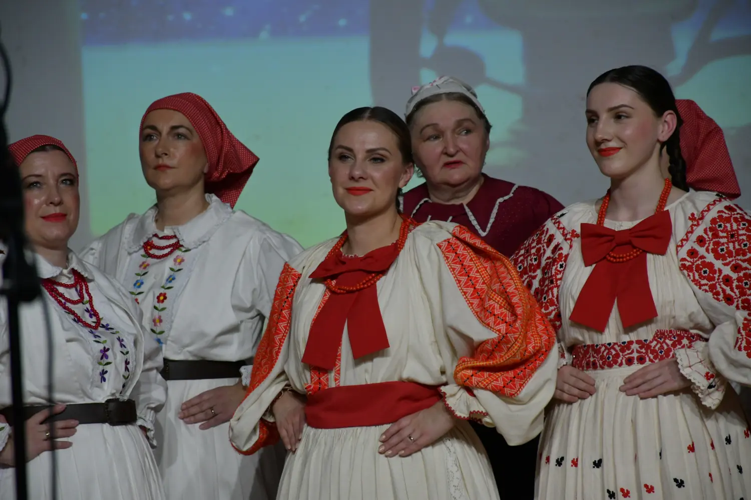 korak uz korak, ruku pod ruku (9)