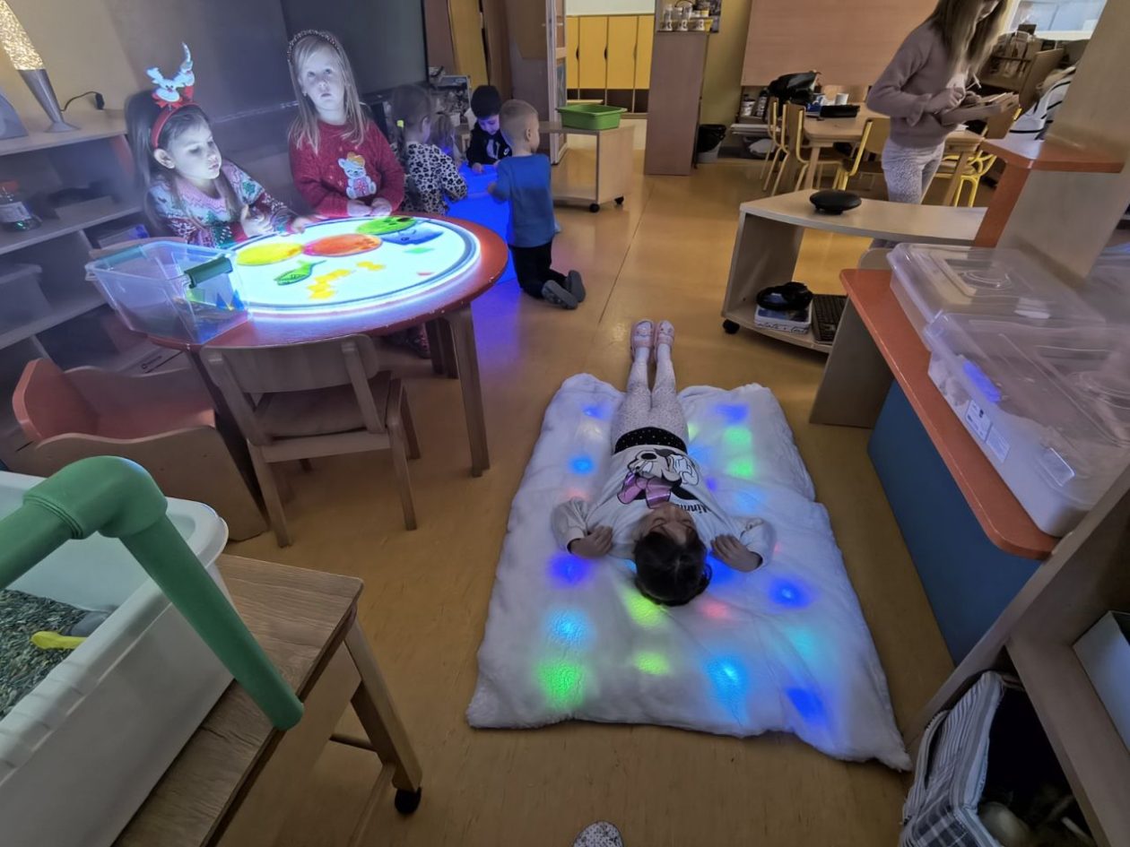 DV CVRČAK Razvoj djece kroz glazbu i senzorne aktivnosti u ‘PO Stonoga’ (9)