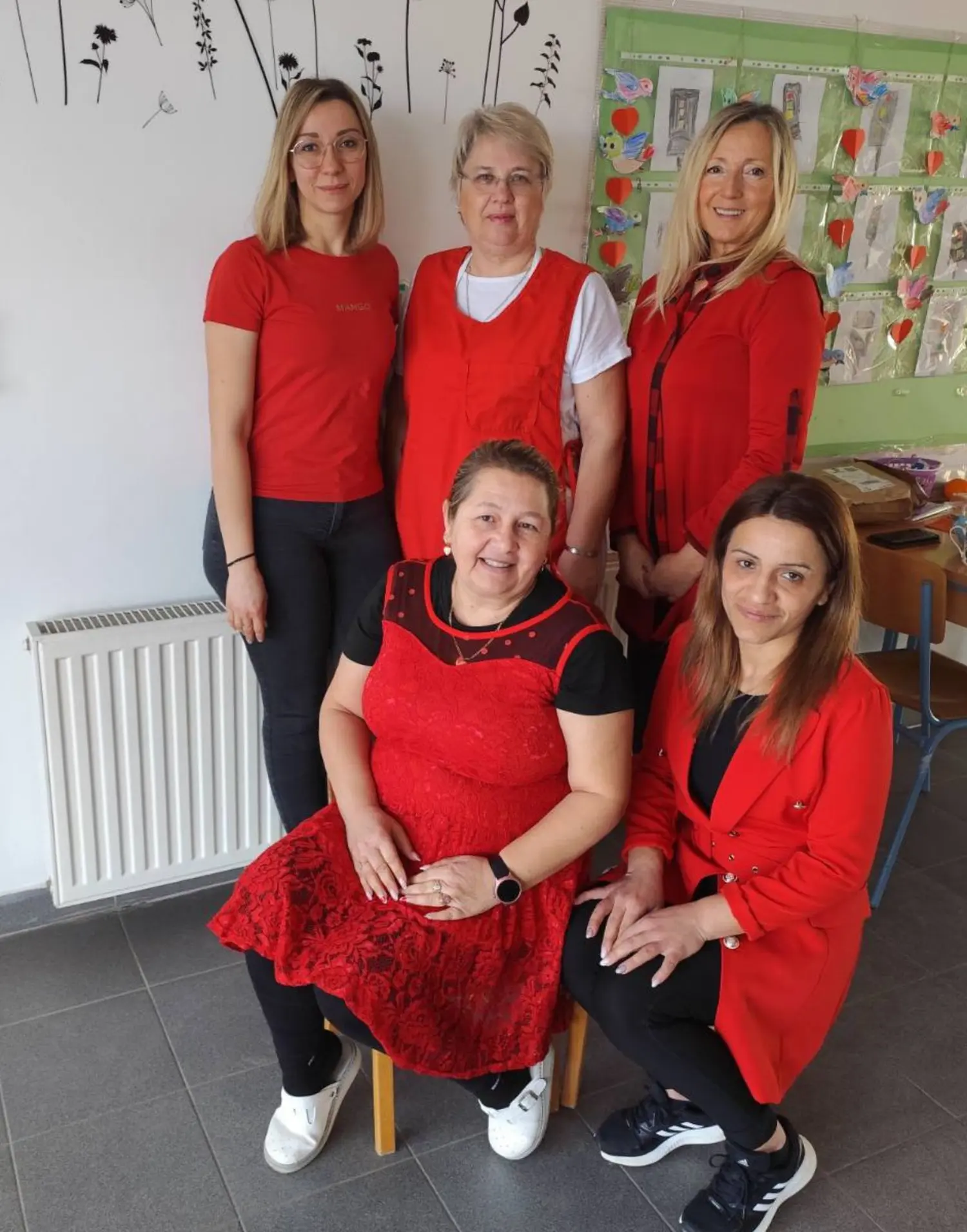 DV Cipelica, Dan crvenih haljina (4)