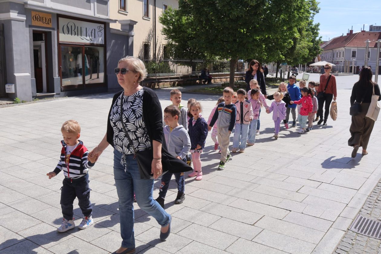 DV Cipelica posjet Gradonačelnici (13) DV Cipelica posjet Gradonačelnici (13)