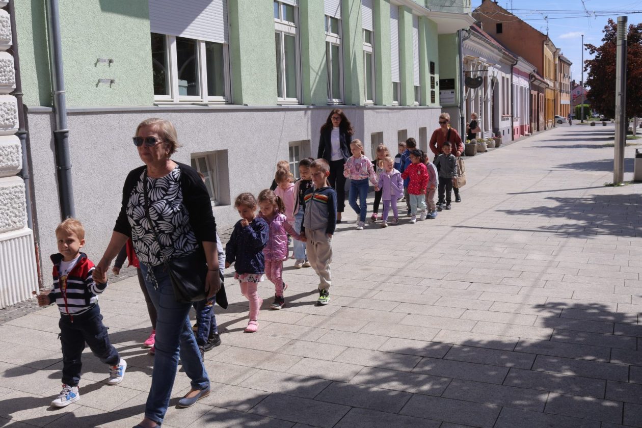 DV Cipelica posjet Gradonačelnici (14) DV Cipelica posjet Gradonačelnici (14)
