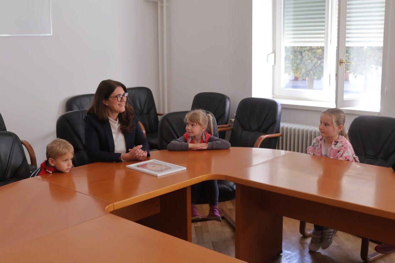 DV Cipelica posjet Gradonačelnici (25) DV Cipelica posjet Gradonačelnici (25)