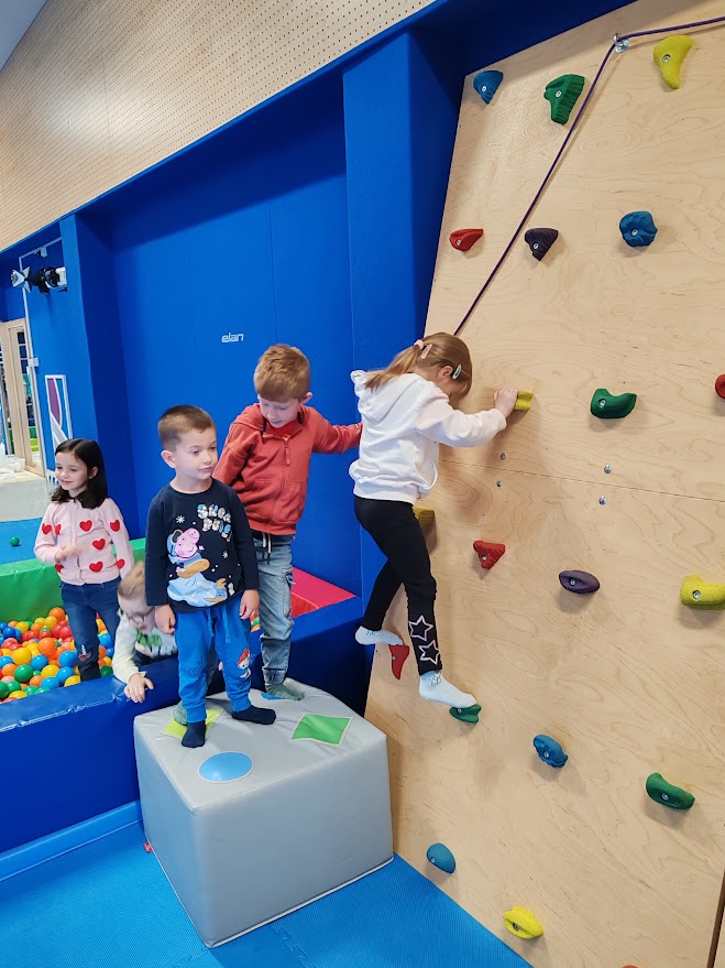 DV Cvrčak skupina Zujalice (2)