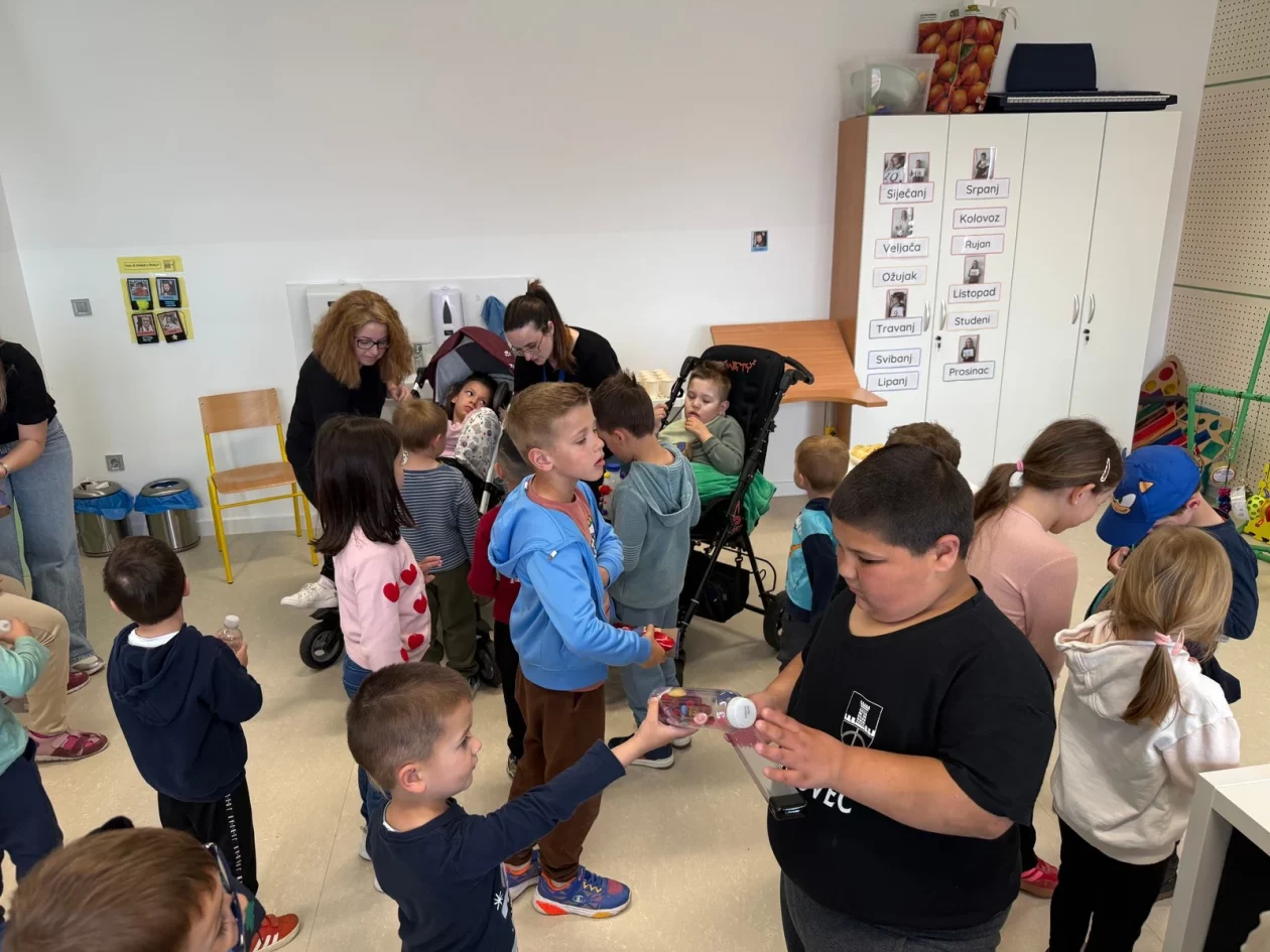 DV Cvrčak skupina Zujalice (4)