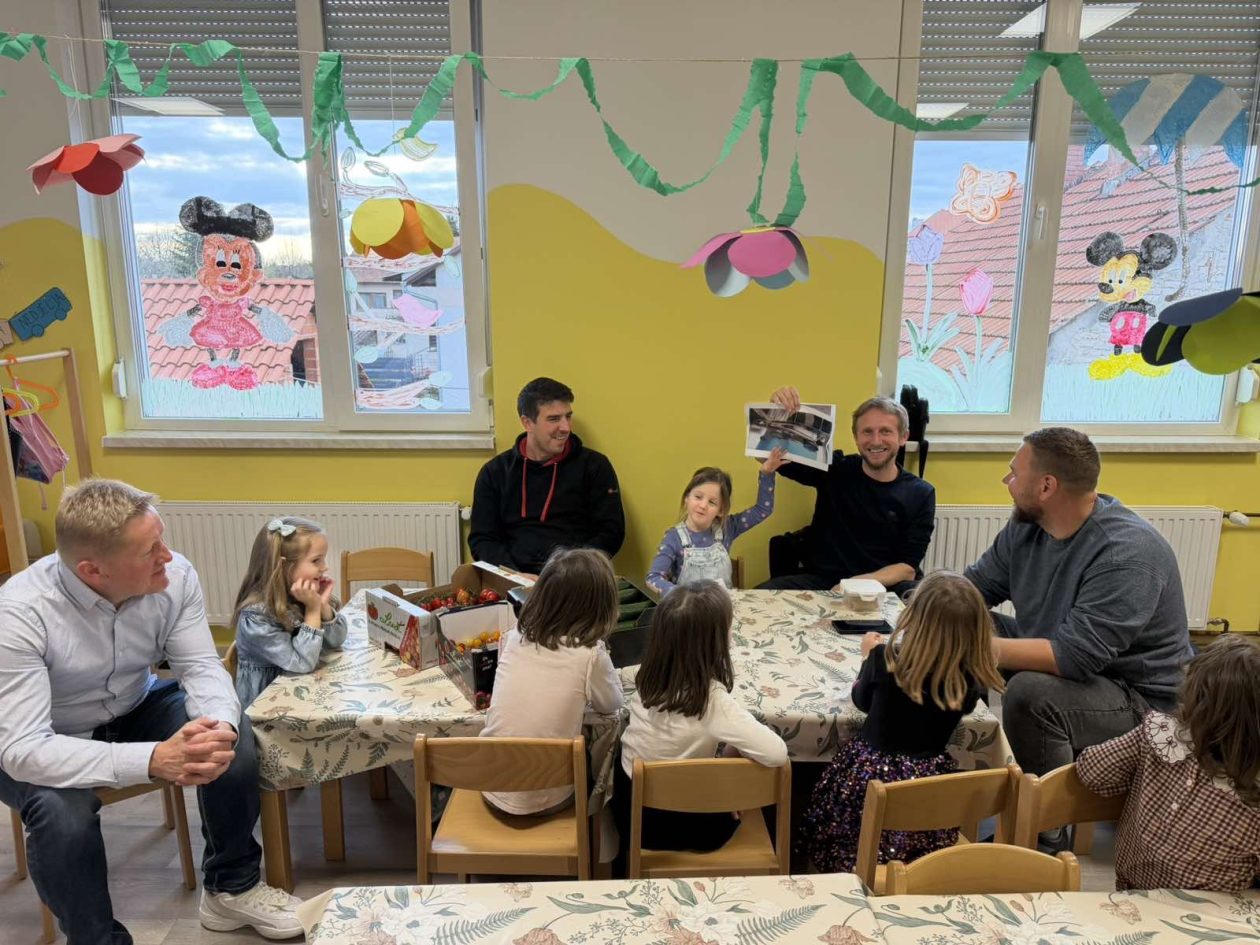 DV DJEČJA MAŠTA (9)