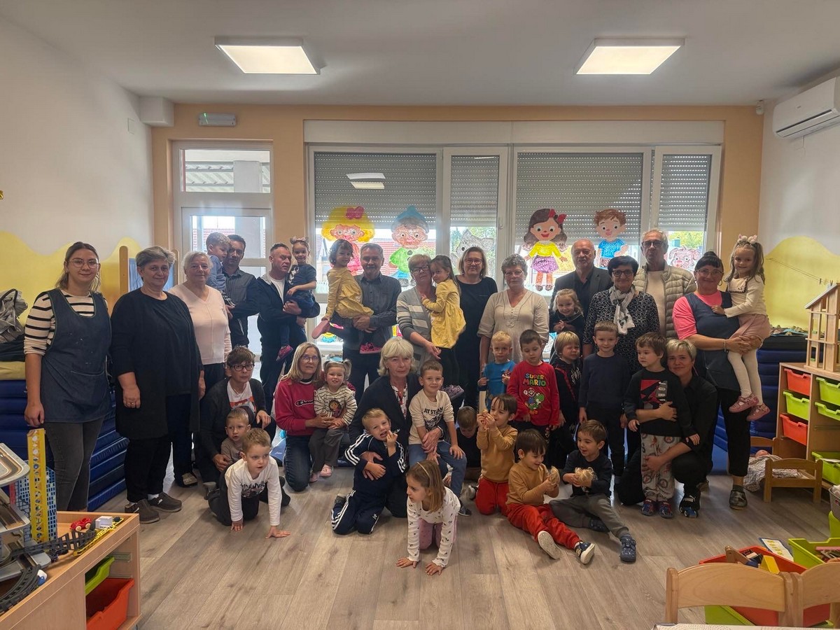 DV Dječja mašta (6) DV Dječja mašta (6)