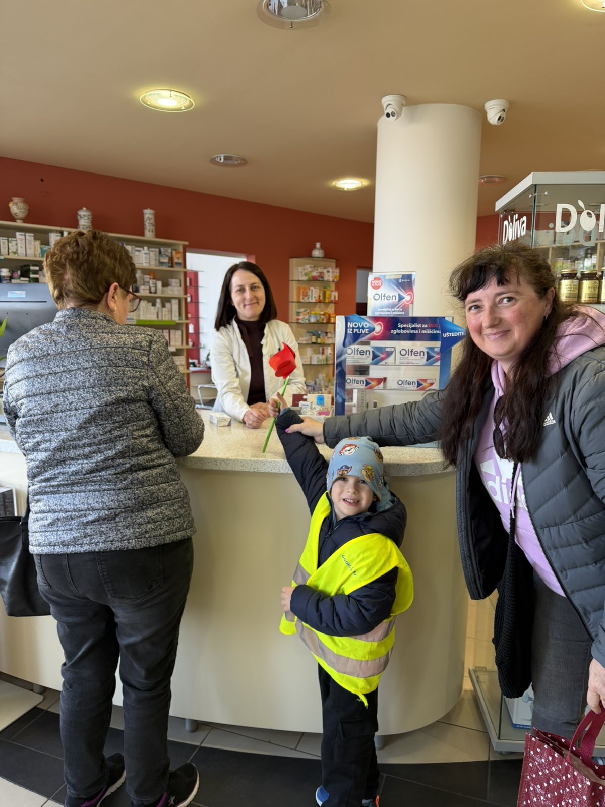 DV Dječja mašta – dan žena (1)