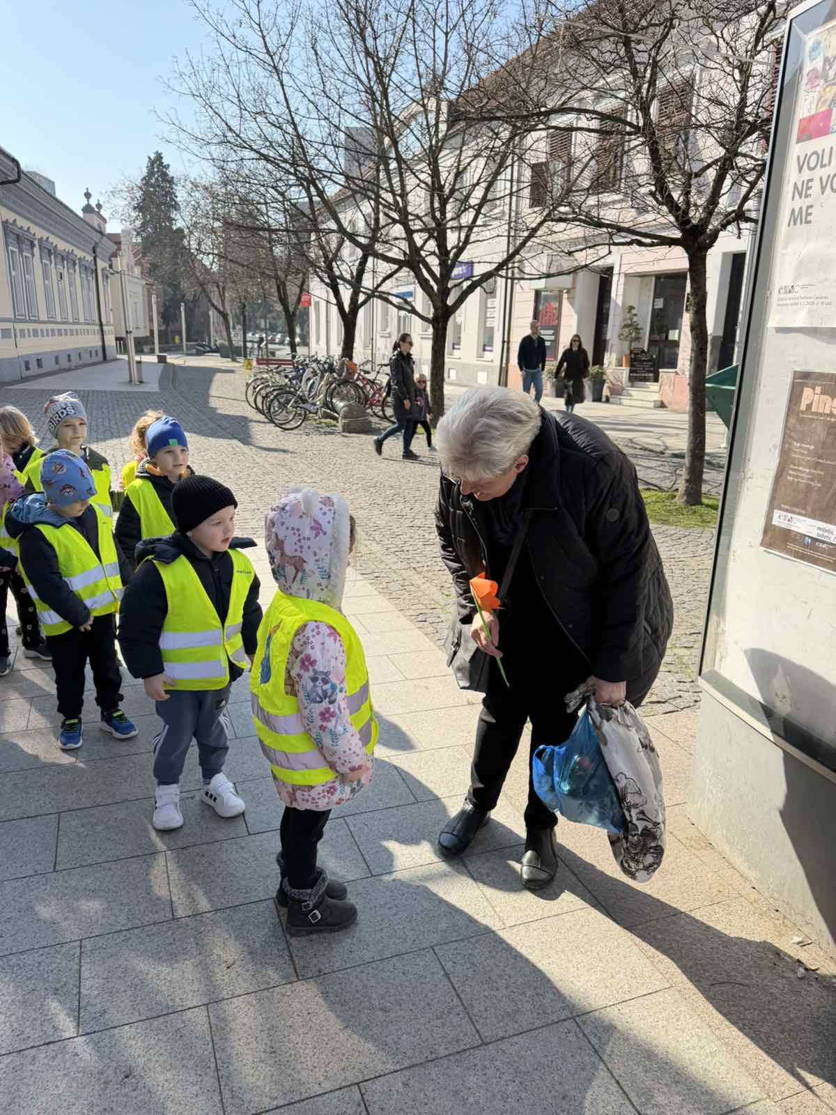 DV Dječja mašta – dan žena (13)