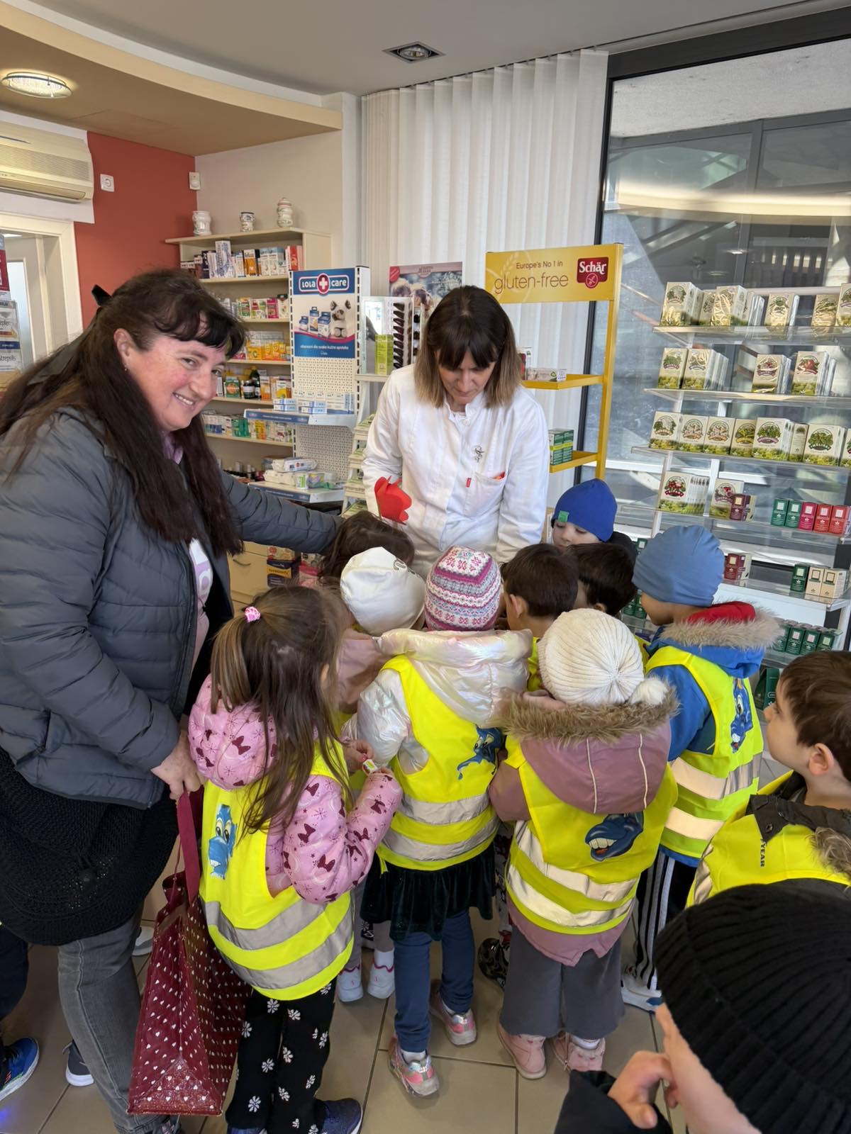 DV Dječja mašta – dan žena (23)