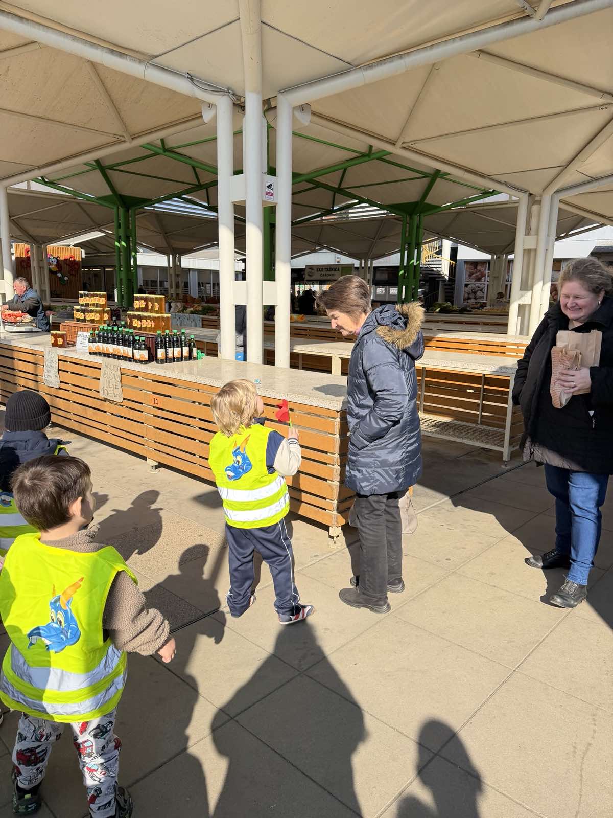 DV Dječja mašta – dan žena (4)