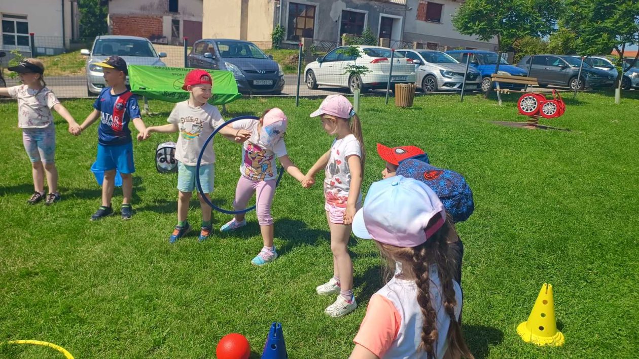 DV Jurovska pčelica dan sporta (16) DV Jurovska pčelica dan sporta (16)
