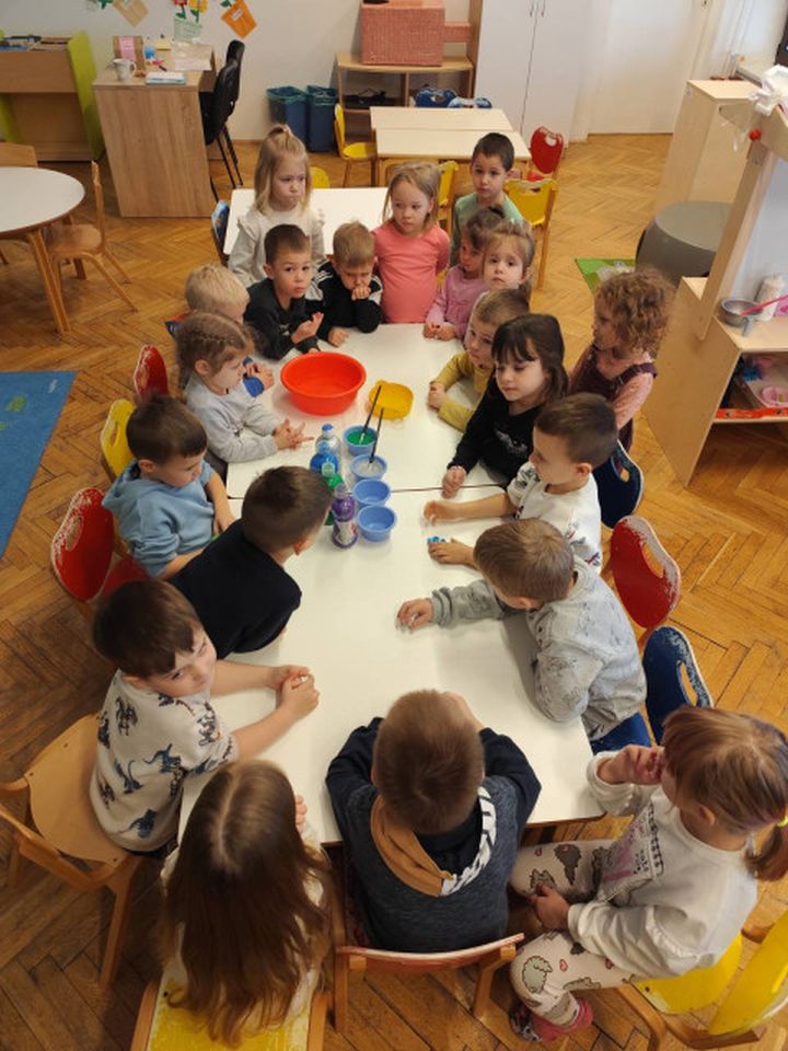 DV KOTORIBA Od snježnih šetnji do predstave ‘Klaun’ – zima puna osmijeha (2)